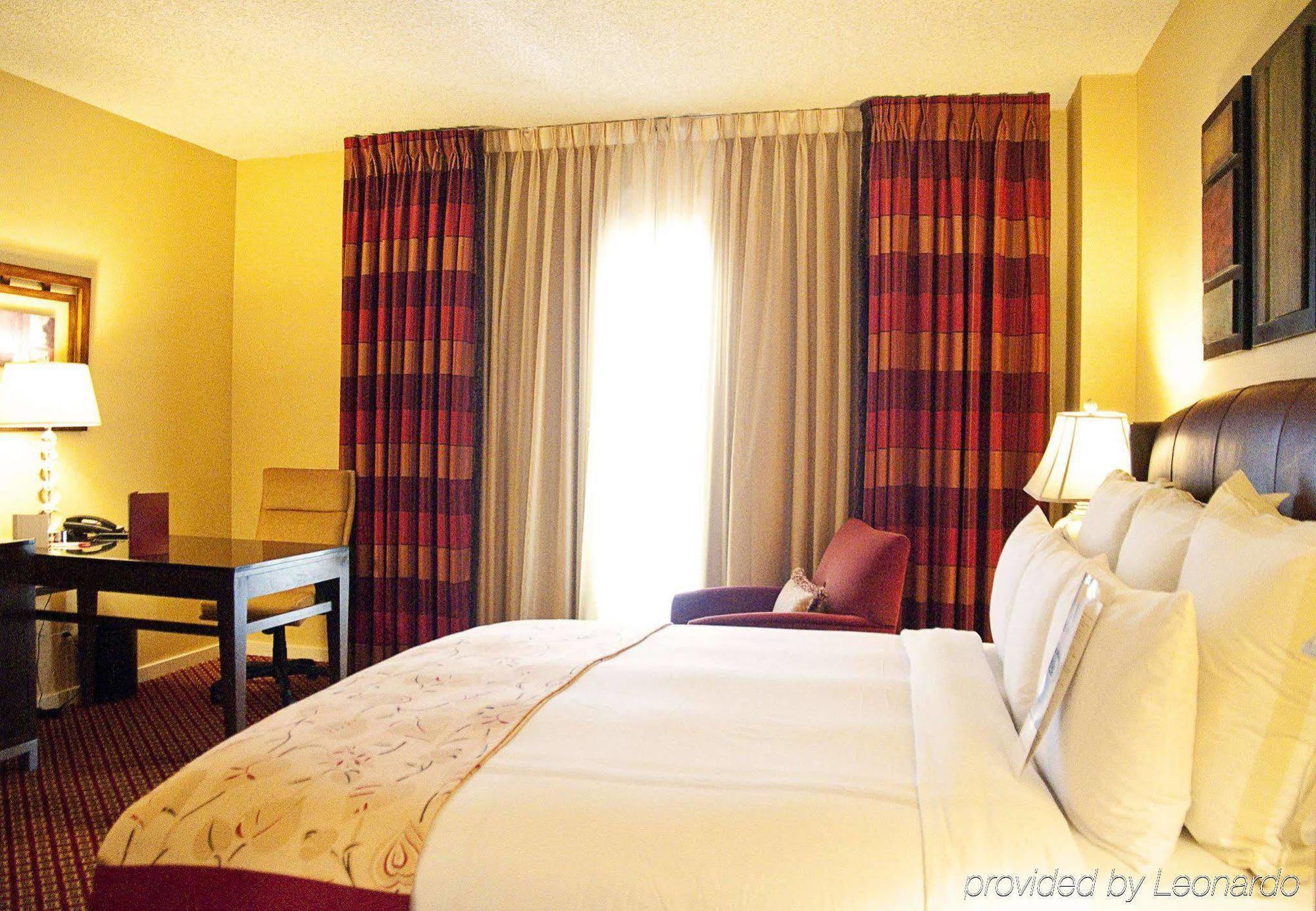 Visalia Marriott At The Convention Center Hotel Exterior foto